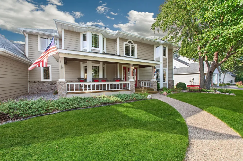 9224 Cornell Road Woodbury, MN 55125