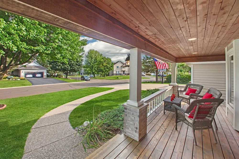 9224 Cornell Road Woodbury, MN 55125