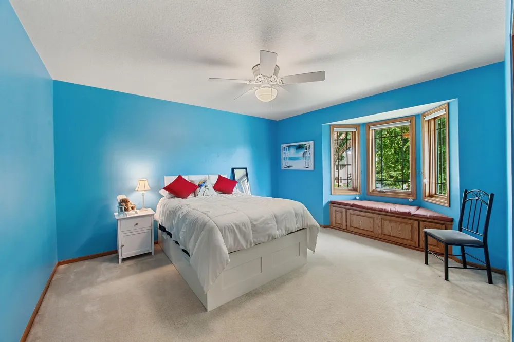 9224 Cornell Road Woodbury, MN 55125