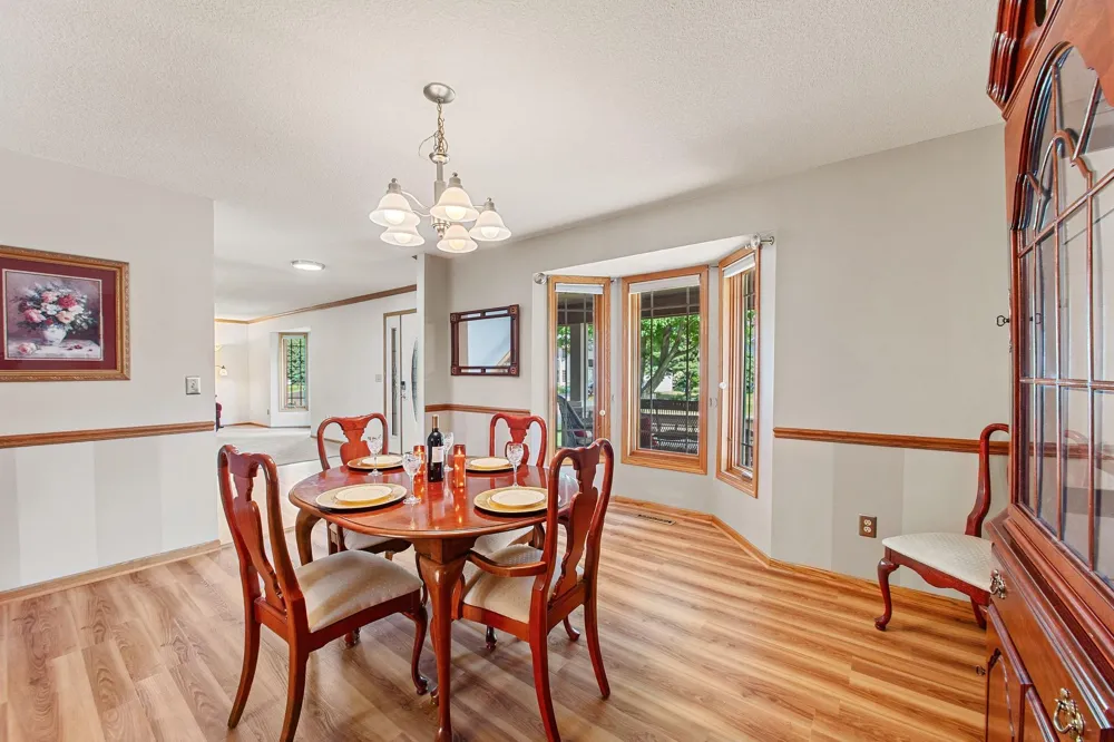 9224 Cornell Road Woodbury, MN 55125