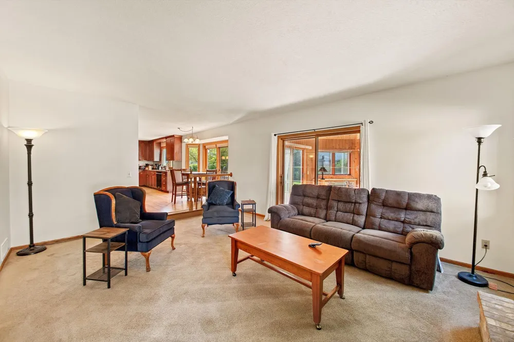 9224 Cornell Road Woodbury, MN 55125