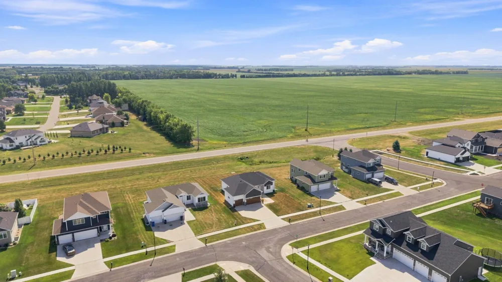 1504 75th Avenue S Fargo, ND 58104