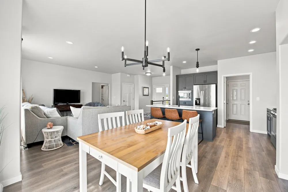 1504 75th Avenue S Fargo, ND 58104