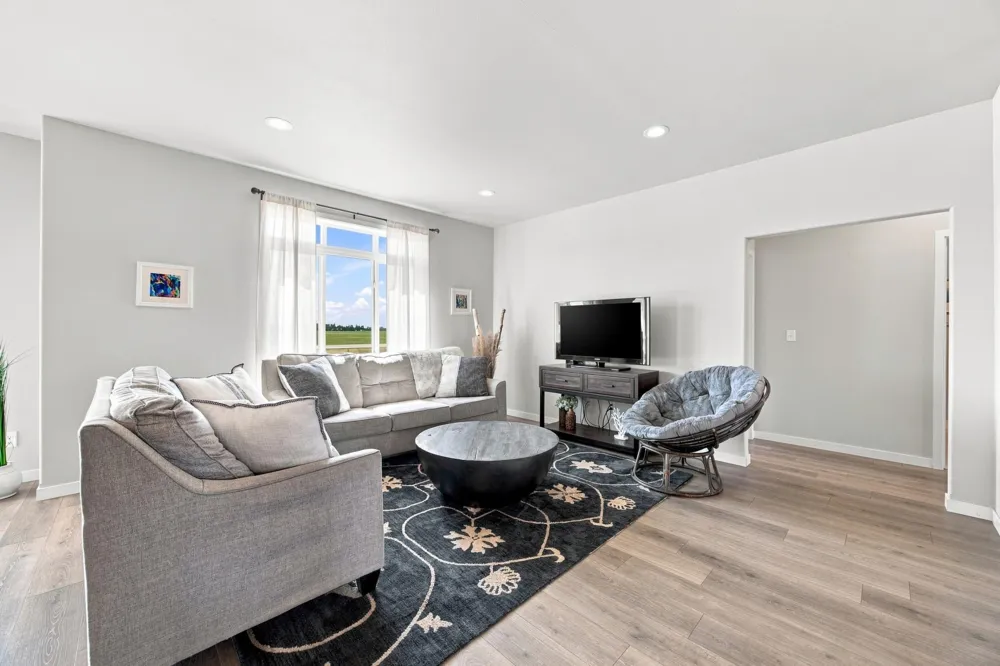 1504 75th Avenue S Fargo, ND 58104