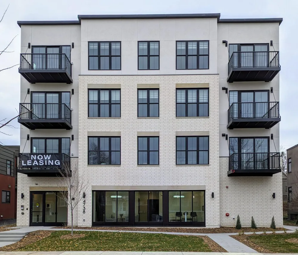 4634 Nicollet Avenue Minneapolis, MN 55419