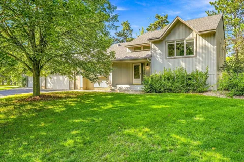 2608 Edgewood Circle