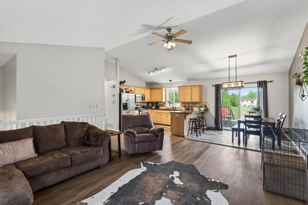 14216 314th Avenue NW Princeton, MN 55371
