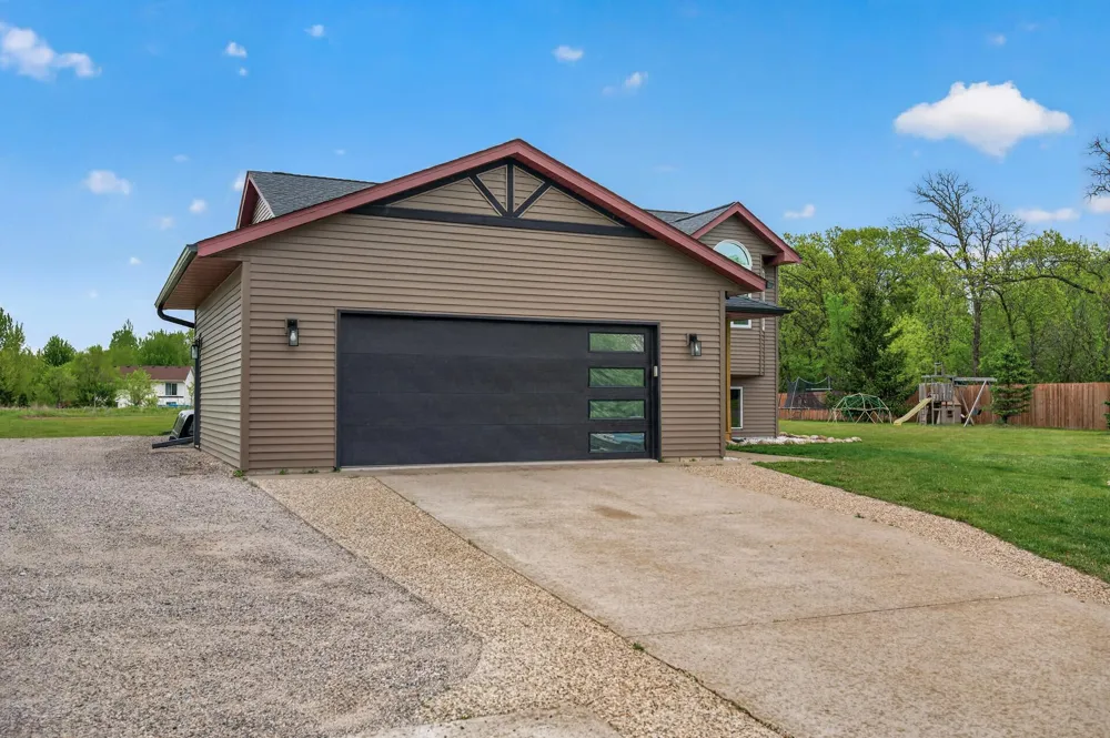 14216 314th Avenue NW Princeton, MN 55371