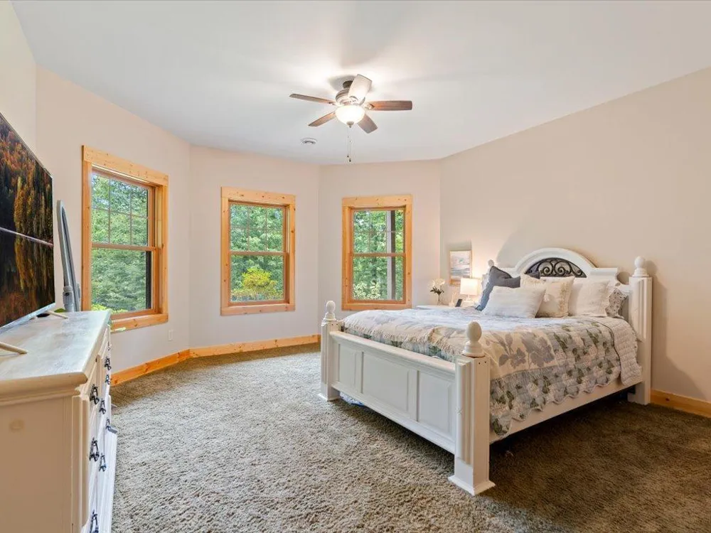 22401 Camp Lincoln Road Nisswa, MN 56468