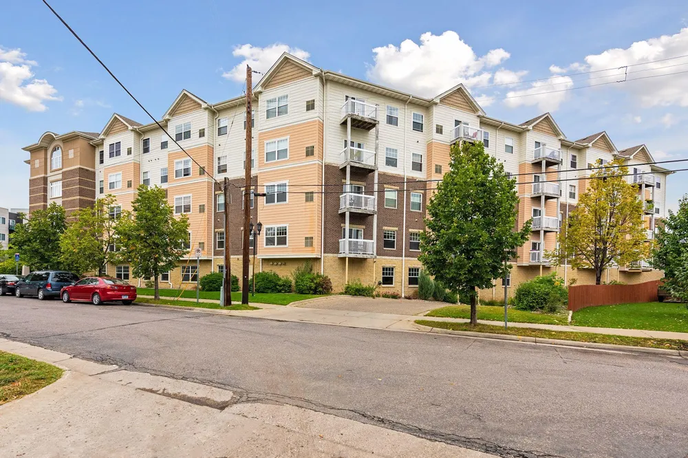 4824 E 53rd Street #307 Minneapolis, MN 55417