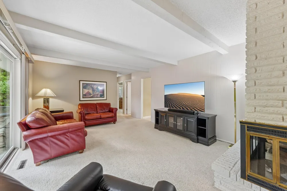 9632 Oxborough Road Bloomington, MN 55437