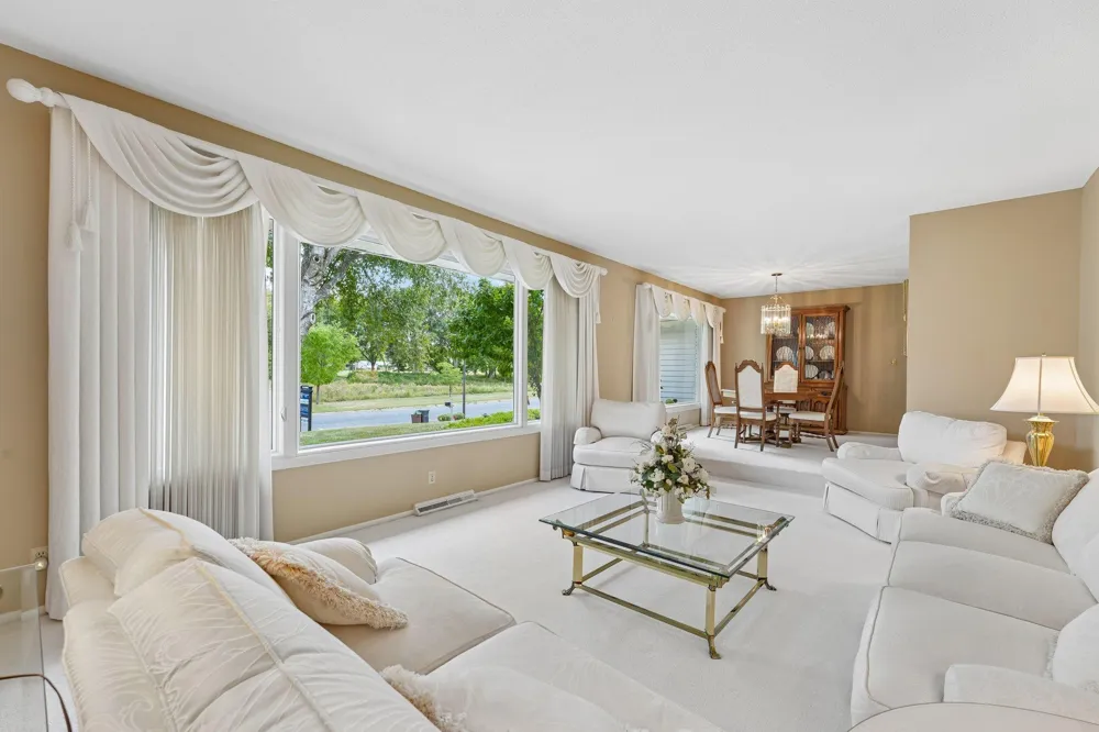 9632 Oxborough Road Bloomington, MN 55437