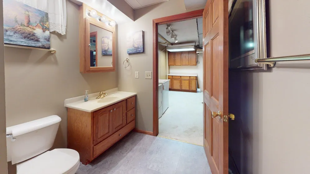 689 E Lake Boulevard Winona, MN 55987