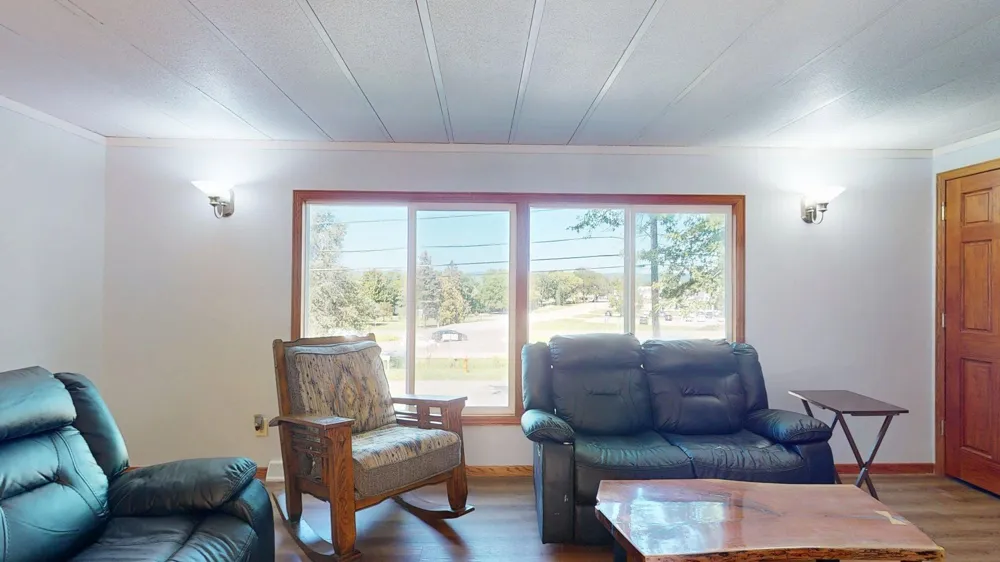 689 E Lake Boulevard Winona, MN 55987