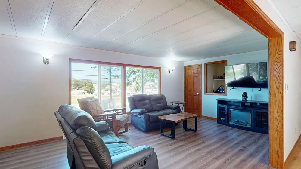 689 E Lake Boulevard Winona, MN 55987