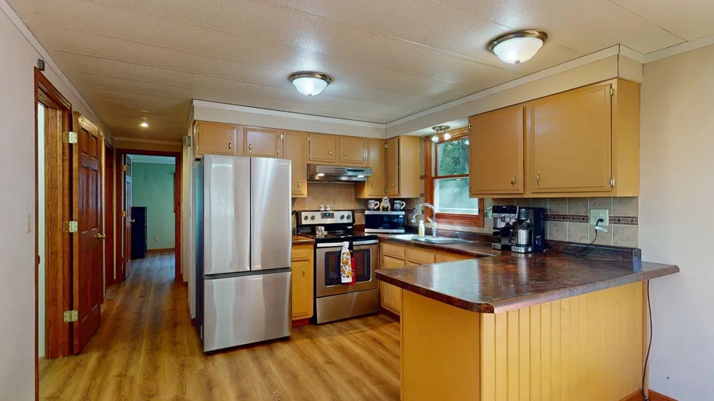 689 E Lake Boulevard Winona, MN 55987