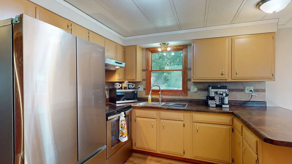 689 E Lake Boulevard Winona, MN 55987