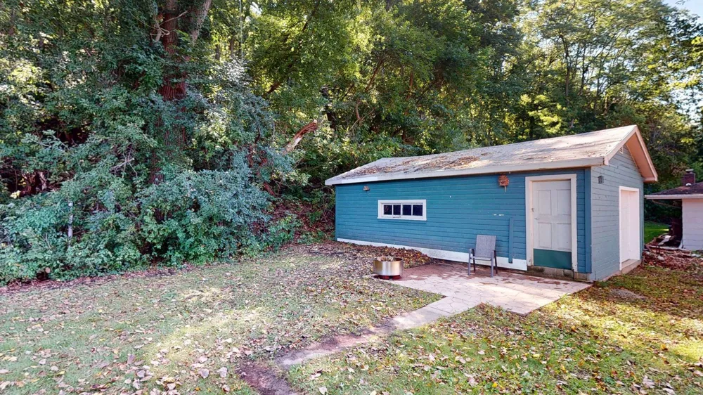 689 E Lake Boulevard Winona, MN 55987