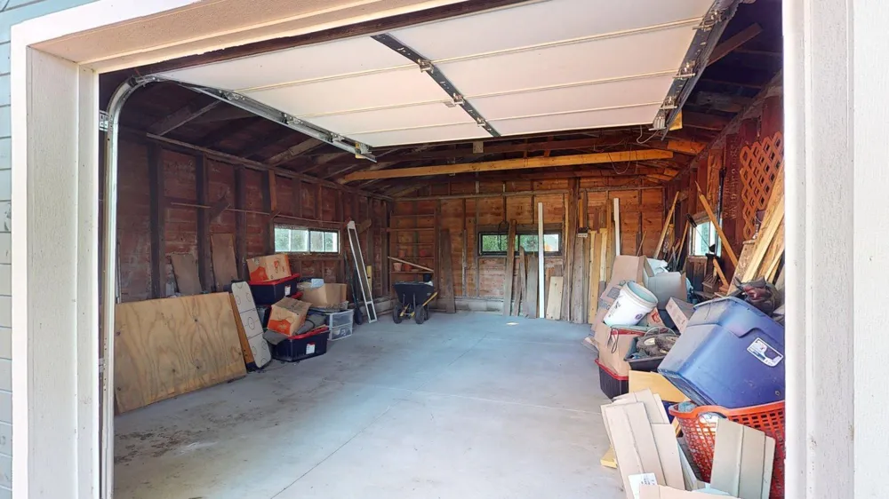 689 E Lake Boulevard Winona, MN 55987