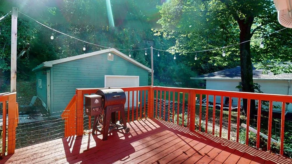 689 E Lake Boulevard Winona, MN 55987