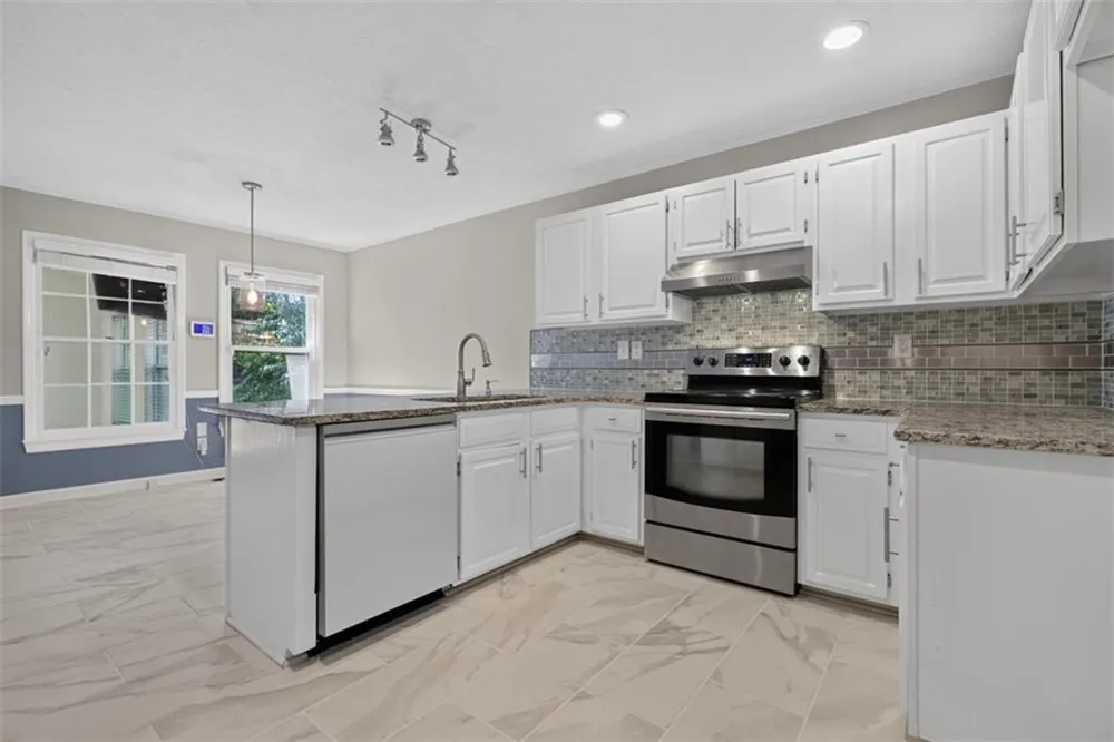 540 Clear Lake Lane Suwanee, GA 30024