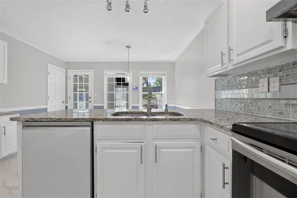 540 Clear Lake Lane Suwanee, GA 30024