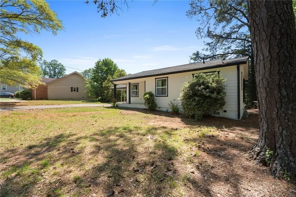 131 WATSON ST Carrollton, GA 30117
