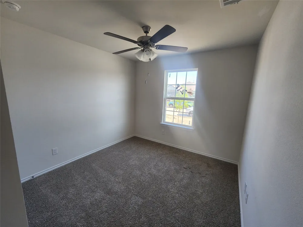 1130 Breezy Oak Drive Nevada, TX 75173