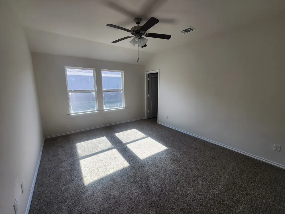 1130 Breezy Oak Drive Nevada, TX 75173