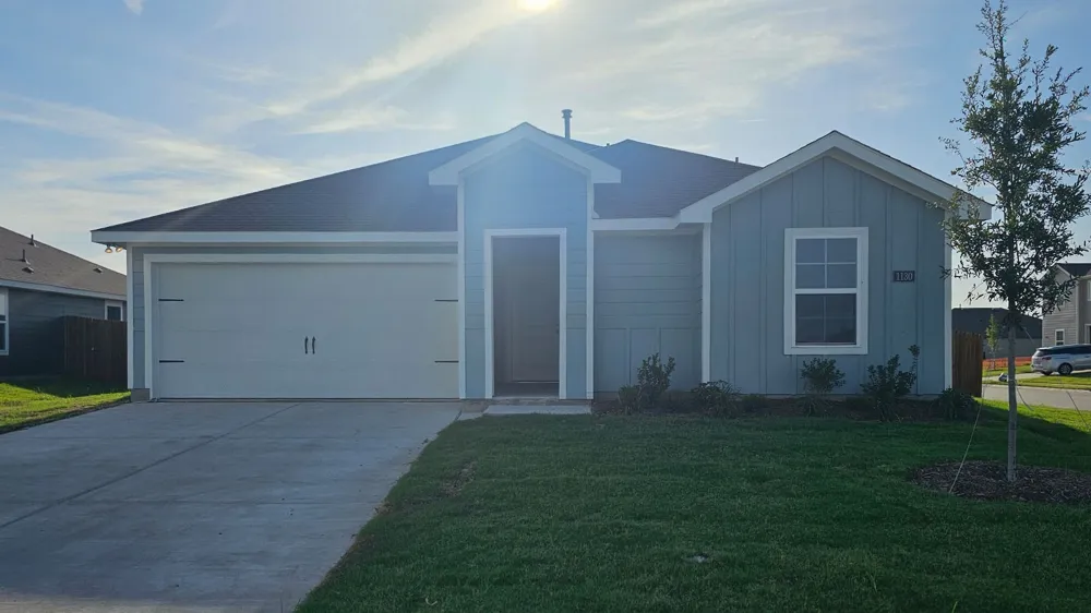 1130 Breezy Oak Drive Nevada, TX 75173