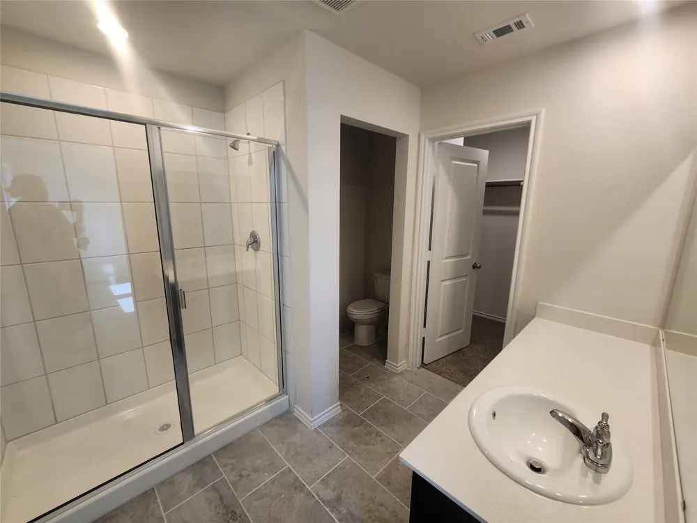 1130 Breezy Oak Drive Nevada, TX 75173
