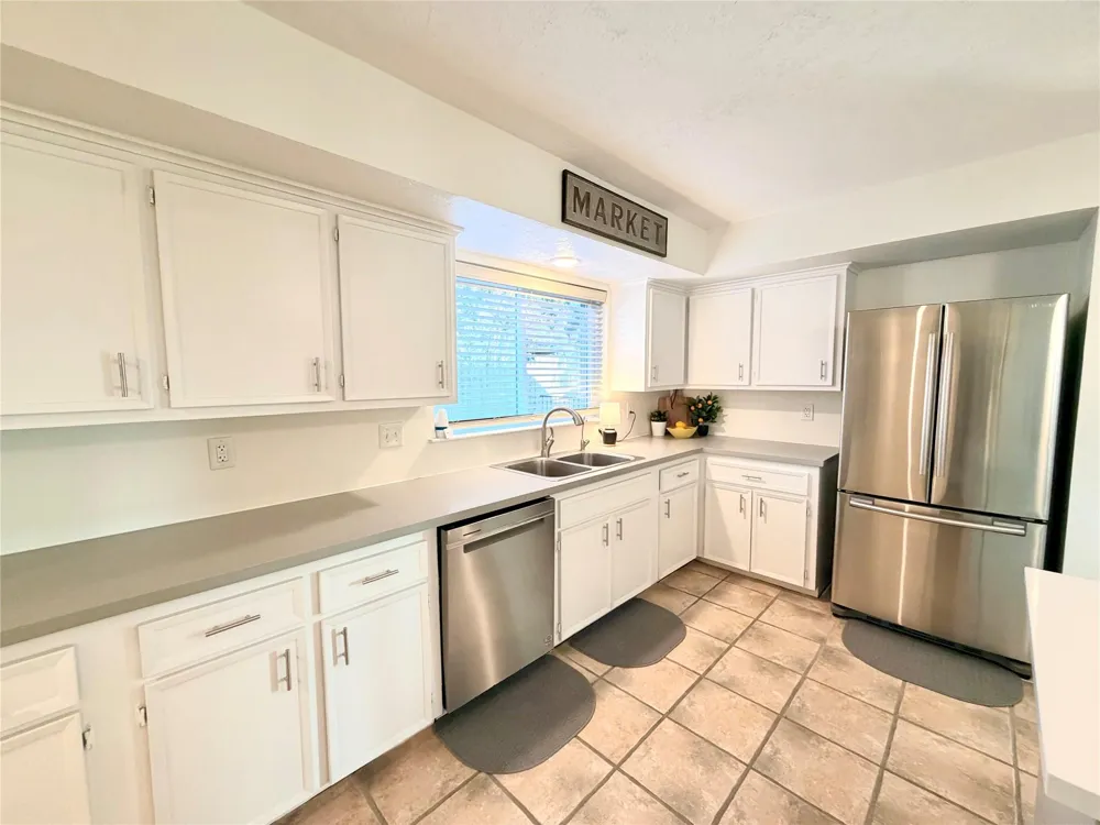 7215 Creek Crest Drive Houston, TX 77095