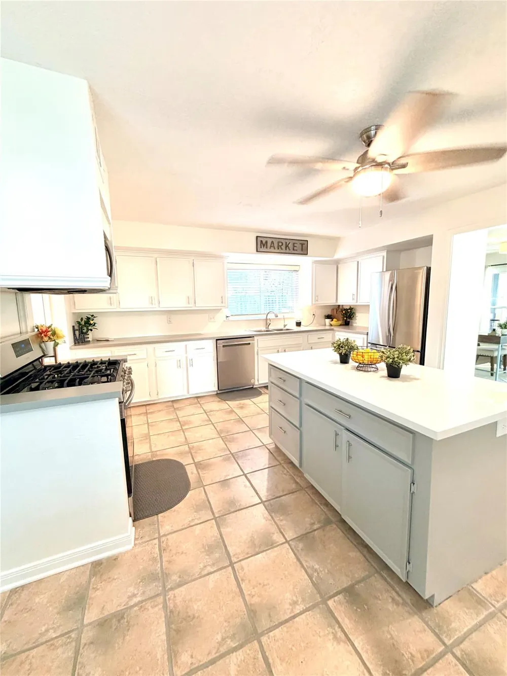 7215 Creek Crest Drive Houston, TX 77095