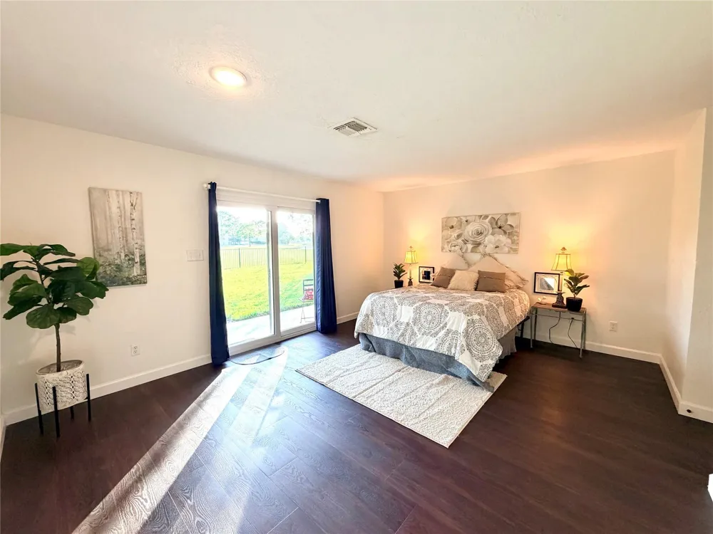 7215 Creek Crest Drive Houston, TX 77095