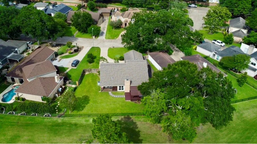 7215 Creek Crest Drive Houston, TX 77095