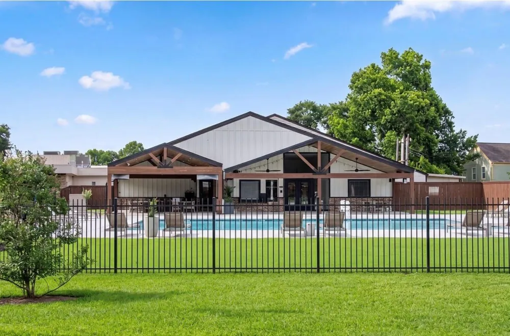 7215 Creek Crest Drive Houston, TX 77095