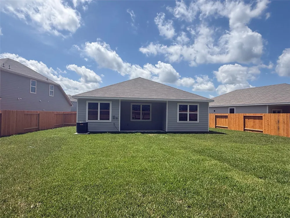 10362 Red Cardinal Drive Cleveland, TX 77328