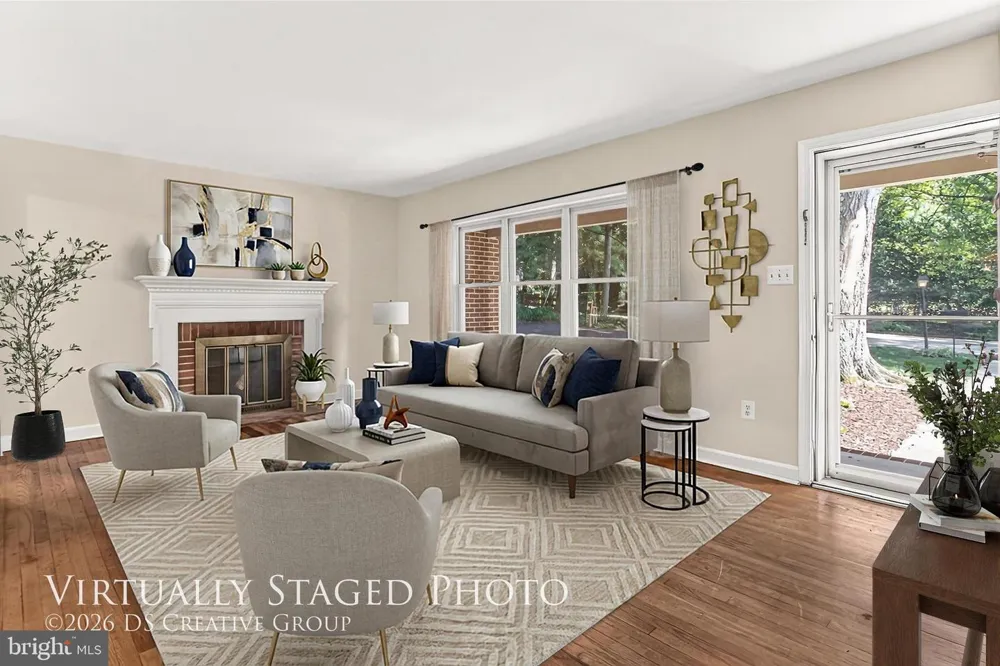 1111 KENNEDY Falls Church, VA 22046