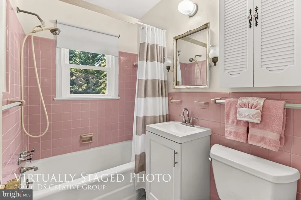 1111 KENNEDY Falls Church, VA 22046