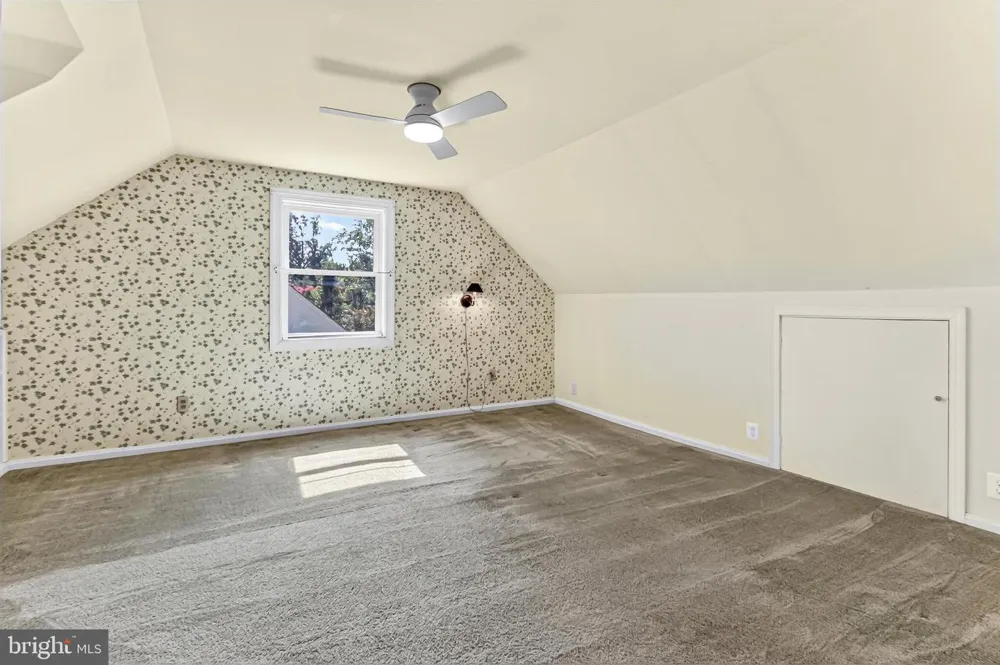 1111 KENNEDY Falls Church, VA 22046