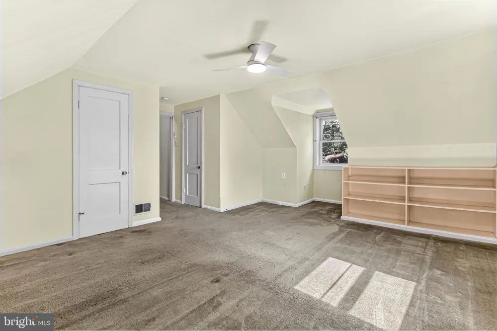 1111 KENNEDY Falls Church, VA 22046