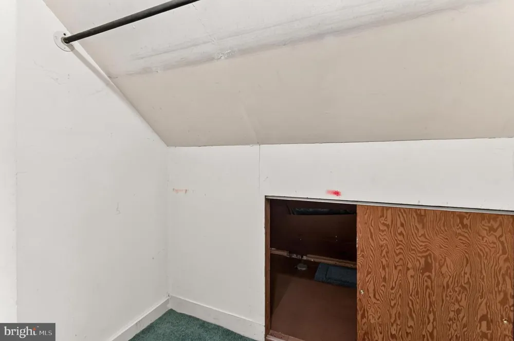 1111 KENNEDY Falls Church, VA 22046