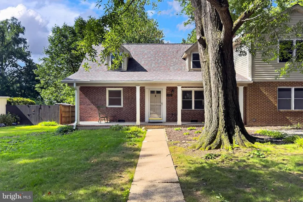 1111 KENNEDY Falls Church, VA 22046