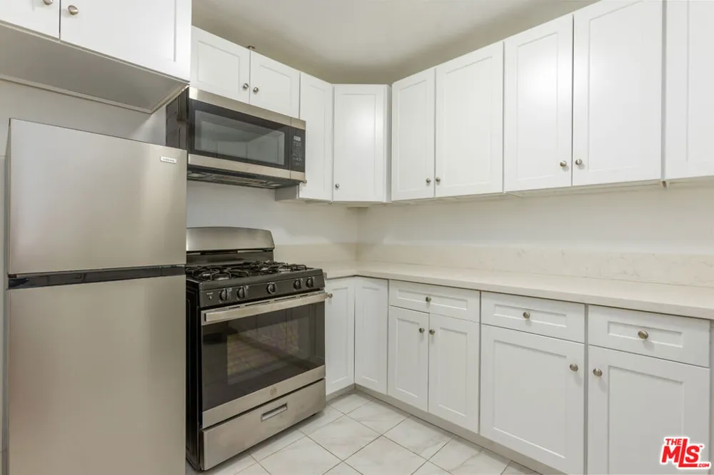 912 Hilldale Avenue #2 West Hollywood, CA 90069