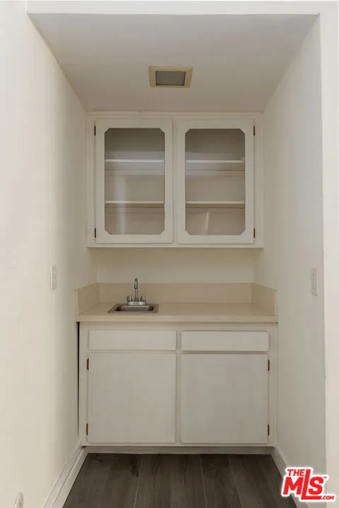 912 Hilldale Avenue #2 West Hollywood, CA 90069