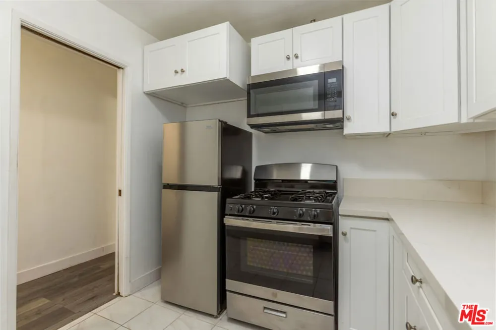 912 Hilldale Avenue #2 West Hollywood, CA 90069