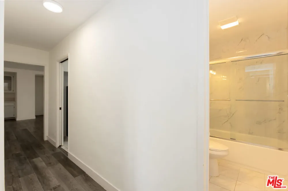 912 Hilldale Avenue #2 West Hollywood, CA 90069