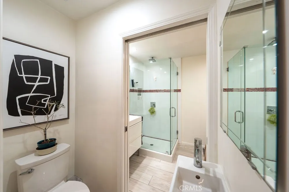 1301 Seward Los Angeles, CA 90028