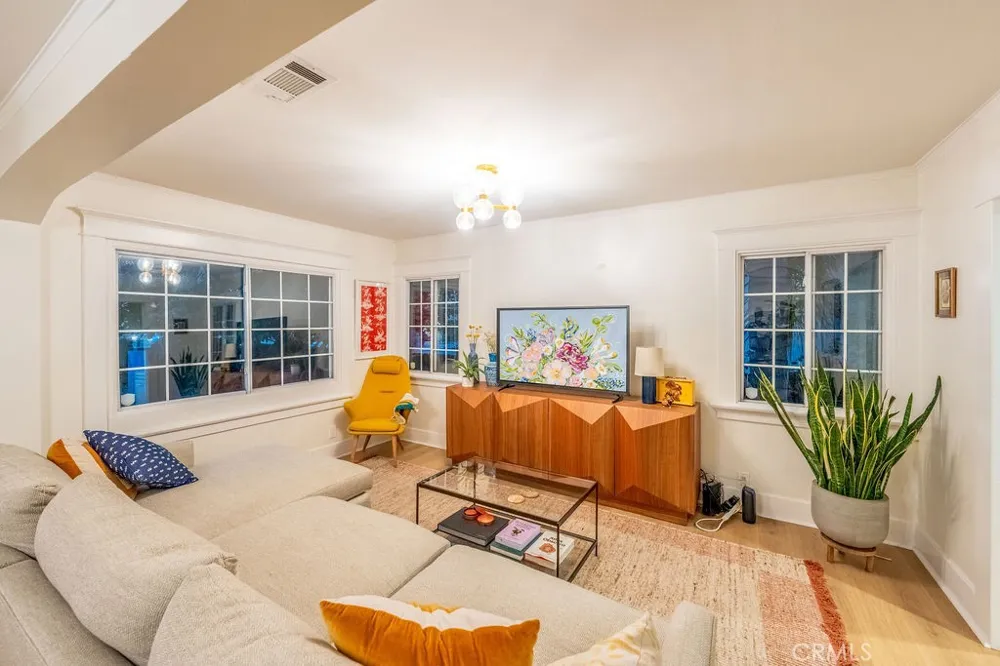 1301 Seward Los Angeles, CA 90028