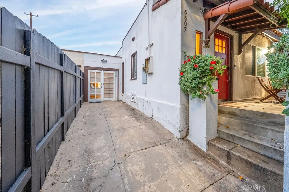 1301 Seward Los Angeles, CA 90028